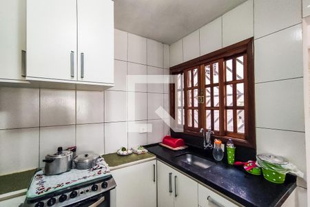 Casa à venda com 150m², 2 quartos e 2 vagas Casa à venda com 150m², 2 quartos e 2 vagasCozinha