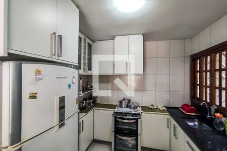 Casa à venda com 150m², 2 quartos e 2 vagas Casa à venda com 150m², 2 quartos e 2 vagasCozinha