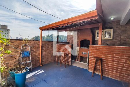 Casa à venda com 150m², 2 quartos e 2 vagas Casa à venda com 150m², 2 quartos e 2 vagasTerraço