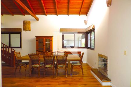 Sala de casa para alugar com 5 quartos, 240m² em Itaguaçu, Florianópolis