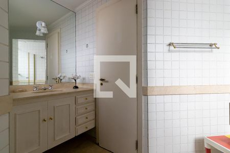 Apartamento para alugar com 193m², 3 quartos e 3 vagasBanheiro Social