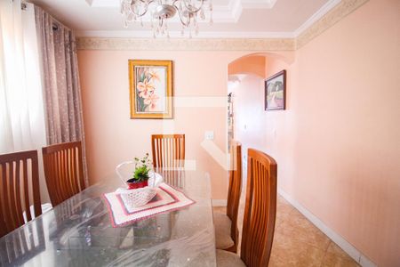 Casa à venda com 240m², 3 quartos e 3 vagassala de jantar