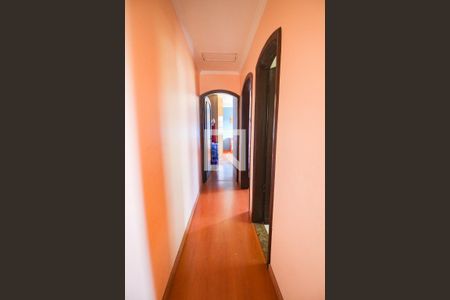 Casa à venda com 240m², 3 quartos e 3 vagascorredor