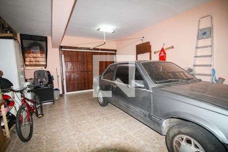 Casa à venda com 240m², 3 quartos e 3 vagasgaragem