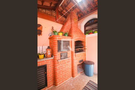 Casa à venda com 240m², 3 quartos e 3 vagaschurrasqueira