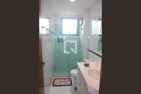 Apartamento à venda com 111m², 3 quartos e 3 vagasBanheiro social