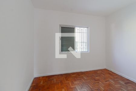 Quarto 1 de casa para alugar com 3 quartos, 150m² em Burgo Paulista, São Paulo