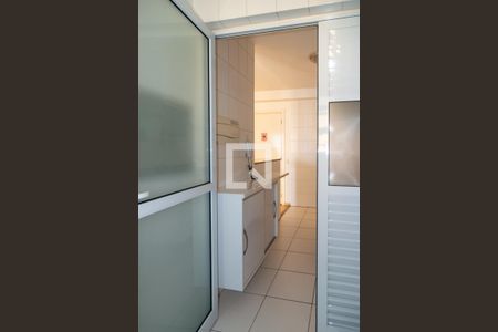 Apartamento para alugar com 55m², 2 quartos e 1 vagaÁrea de Serviço