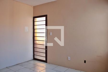 Sala de apartamento para alugar com 2 quartos, 45m² em Maria Regina, Alvorada