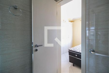 Banheiro do quarto 1 de apartamento para alugar com 2 quartos, 80m² em Vila Monumento, São Paulo
