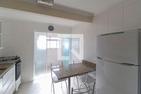 Apartamento para alugar com 80m², 2 quartos e 1 vaga Apartamento para alugar com 80m², 2 quartos e 1 vagaCozinha