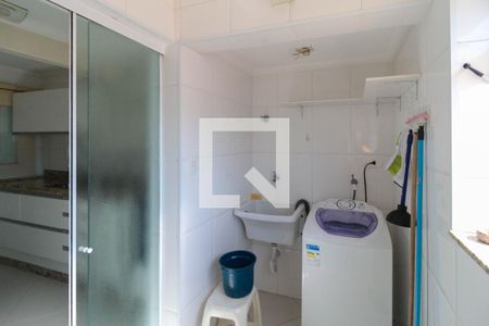 Apartamento para alugar com 80m², 2 quartos e 1 vaga Apartamento para alugar com 80m², 2 quartos e 1 vagaÁrea de serviço