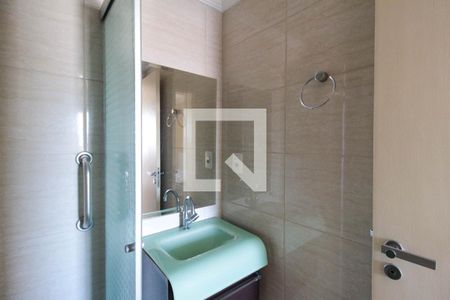 Banheiro do quarto 1 de apartamento para alugar com 2 quartos, 80m² em Vila Monumento, São Paulo