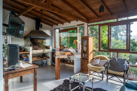 Casa à venda com 225m², 3 quartos e 8 vagasÁrea externa