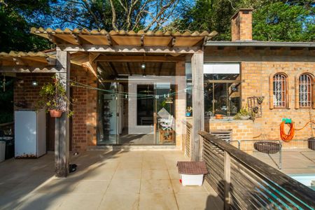 Casa à venda com 225m², 3 quartos e 8 vagasÁrea externa