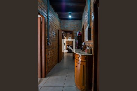 Casa à venda com 225m², 3 quartos e 8 vagasCorredor