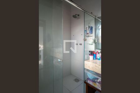 Casa à venda com 225m², 3 quartos e 8 vagasBanheiro da Suíte