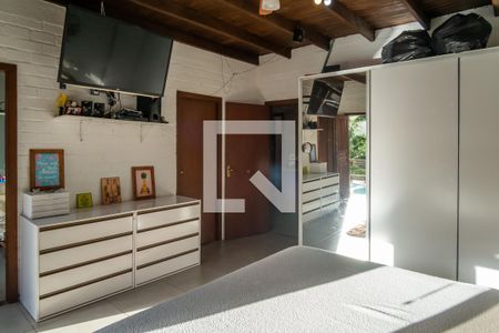Casa à venda com 225m², 3 quartos e 8 vagasSuíte