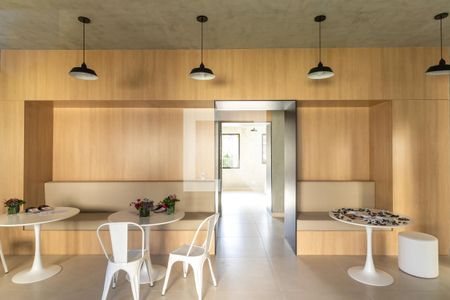 Apartamento para alugar com 33m², 1 quarto e 1 vaga Apartamento para alugar com 33m², 1 quarto e 1 vagaÁrea comum - Salão de festas