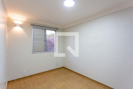 Quarto de apartamento para alugar com 2 quartos, 58m² em Pestana, Osasco