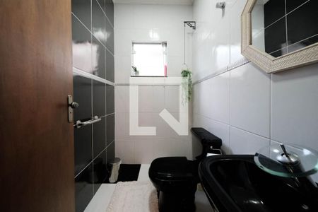Lavabo de casa à venda com 4 quartos, 180m² em Parque Boturussu, São Paulo