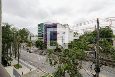 Apartamento à venda com 65m², 2 quartos e 1 vaga Apartamento à venda com 65m², 2 quartos e 1 vagaVista da Varanda da Sala