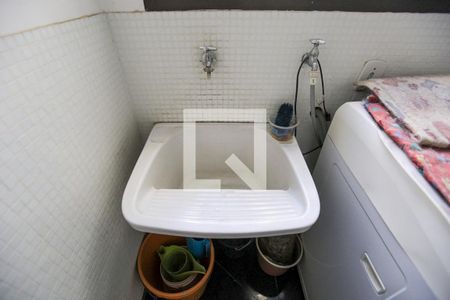 Apartamento à venda com 123m², 2 quartos e 3 vagas Apartamento à venda com 123m², 2 quartos e 3 vagasÁrea de Serviço