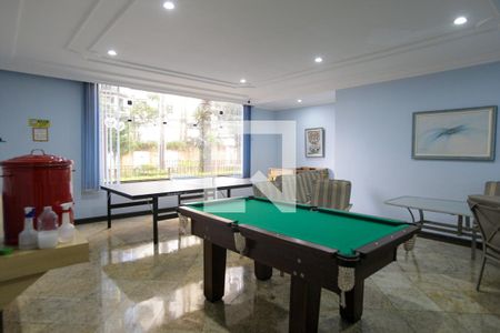 Apartamento à venda com 123m², 2 quartos e 3 vagas Apartamento à venda com 123m², 2 quartos e 3 vagasÁrea comum