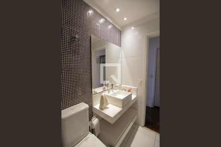Apartamento à venda com 123m², 2 quartos e 3 vagas Apartamento à venda com 123m², 2 quartos e 3 vagasBanheiro do Quarto 1