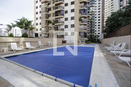 Apartamento à venda com 123m², 2 quartos e 3 vagas Apartamento à venda com 123m², 2 quartos e 3 vagasÁrea comum