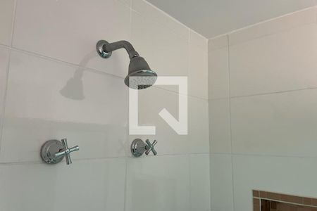 Apartamento para alugar com 62m², 2 quartos e 1 vaga Apartamento para alugar com 62m², 2 quartos e 1 vagaChuveiro