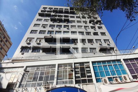 Apartamento à venda com 75m², 2 quartos e sem vagaFachada