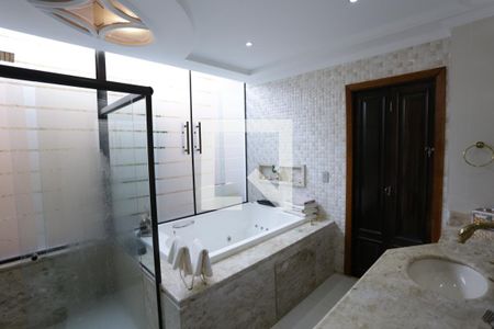 Apartamento para alugar com 200m², 4 quartos e 3 vagasBanheiro da Suíte 3