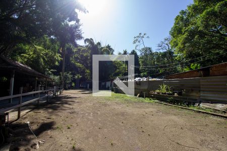 Casa à venda com 900m², 1 quarto e sem vagaQuintal