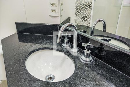 Apartamento à venda com 52m², 2 quartos e 1 vaga Apartamento à venda com 52m², 2 quartos e 1 vagaBanheiro Social
