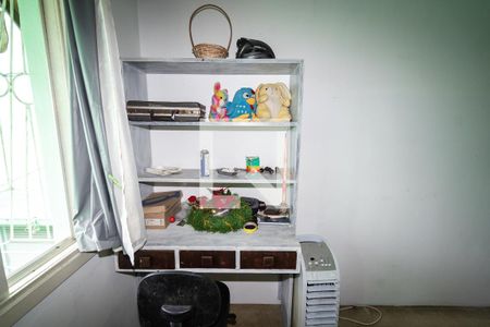 Quarto de apartamento para alugar com 1 quarto, 45m² em Humaitá, Porto Alegre