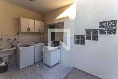 Casa à venda com 360m², 4 quartos e 4 vagasÁrea de serviço