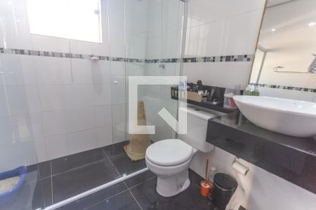 Casa à venda com 360m², 4 quartos e 4 vagasBanheiro suíte 2