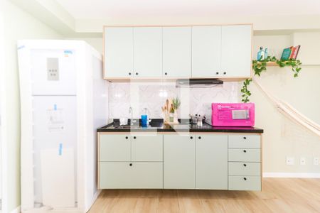 Studio para alugar com 35m², 1 quarto e 1 vaga Studio para alugar com 35m², 1 quarto e 1 vagaCozinha