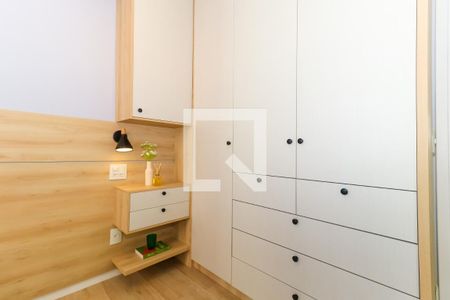 Studio para alugar com 35m², 1 quarto e 1 vaga Studio para alugar com 35m², 1 quarto e 1 vagaQuarto Armários