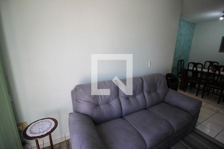 Sala de Estar de apartamento à venda com 3 quartos, 62m² em Socorro, São Paulo