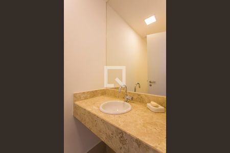 Lavabo de apartamento para alugar com 3 quartos, 98m² em Jardim Karaíba, Uberlândia