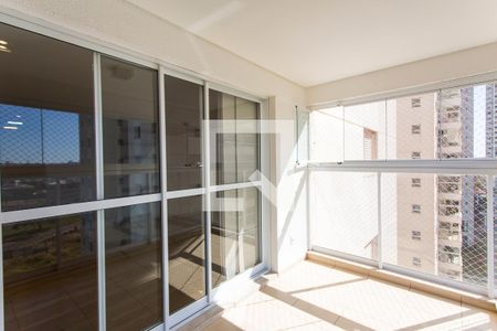 Varanda de apartamento para alugar com 3 quartos, 98m² em Jardim Karaíba, Uberlândia