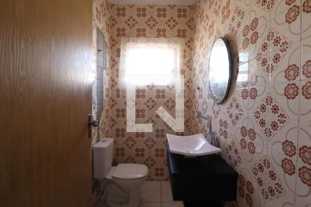 Casa à venda com 104m², 4 quartos e 2 vagasBanheiro 2