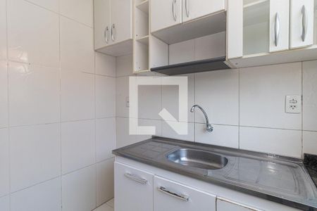 Cozinha de apartamento à venda com 1 quarto, 34m² em Passo da Areia, Porto Alegre