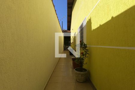 Casa à venda com 200m², 3 quartos e 2 vagasCorredor Externo