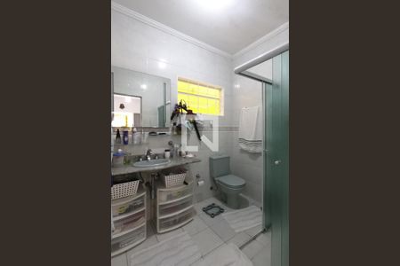 Casa à venda com 200m², 3 quartos e 2 vagasBanheiro da Suíte 2