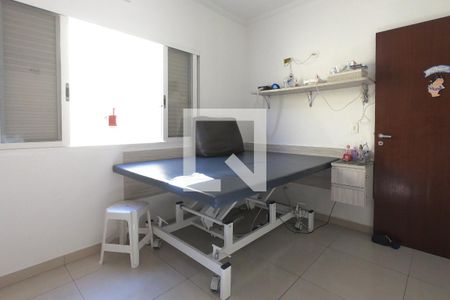 Casa à venda com 200m², 3 quartos e 2 vagasSuíte 1