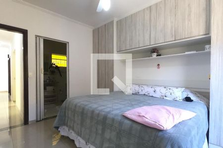 Casa à venda com 200m², 3 quartos e 2 vagasSuíte 2