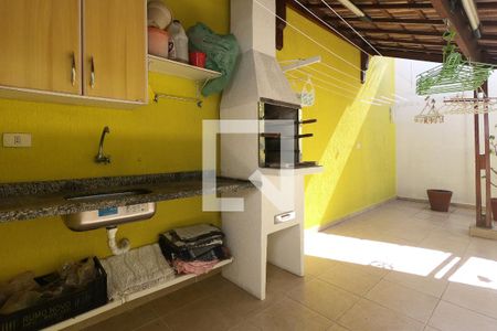 Casa à venda com 200m², 3 quartos e 2 vagasChurrasqueira